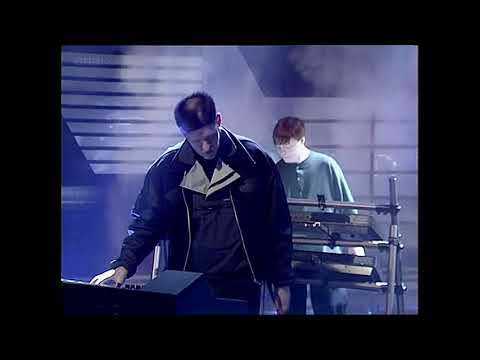 808 State - In Yer Face  - TOTP  - 1991