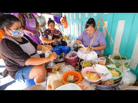 Rare Street Food for Breakfast - ICE CUBE RICE + Coconut Milk Noodles!!