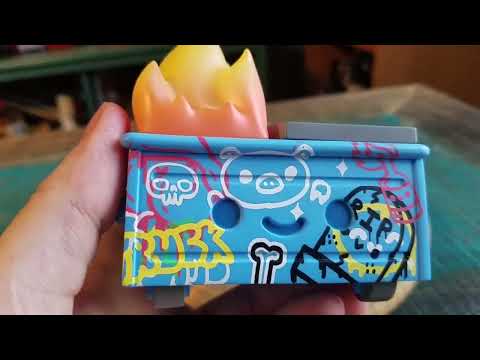 Graffiti Dumpster Fire 100%Soft Designer Vinyl Figure Opening