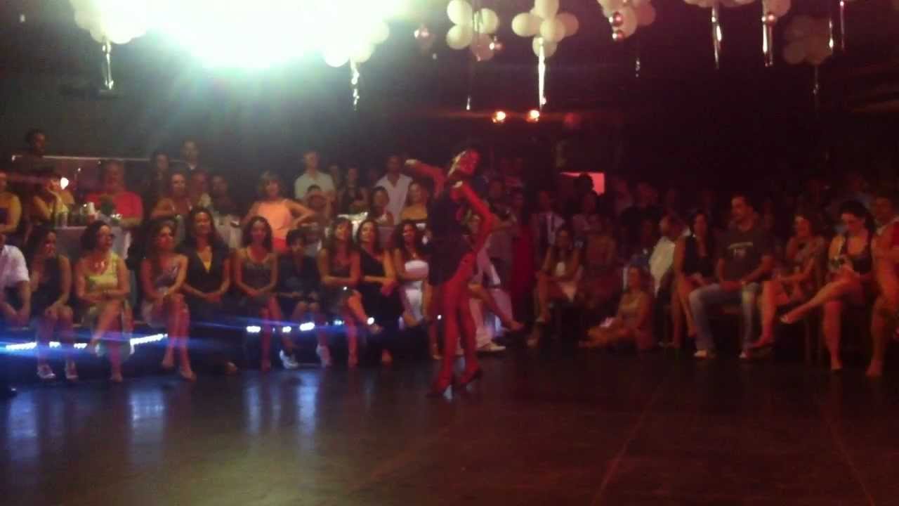 Julio Alvarez & Aline Hamburgo salsa.