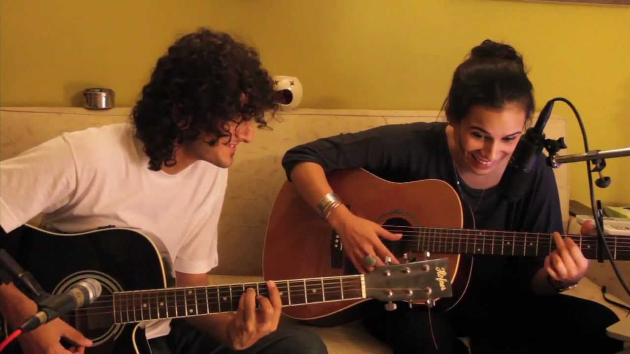 Neend Aati Nahi Lyrics | Dareeche | Zoe Viccaji | Zoe Viccaji