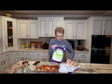 Lazy Lasagna | Easy weeknight meal to feed the family | 4 ingredients or less recipe | Simple dinner