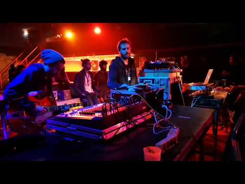 Humble Tree Hi-Fi - Roots Riot 6 au Molodoi