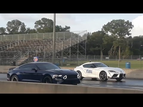 2020 Toyota Supra VS 2018 Ford Mustang GT and a new Supra running 11s in the 1/4 mile ( 400m )