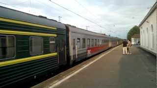 preview picture of video 'Moscow — Pskov train arrives to Tver (CHS6-021)'