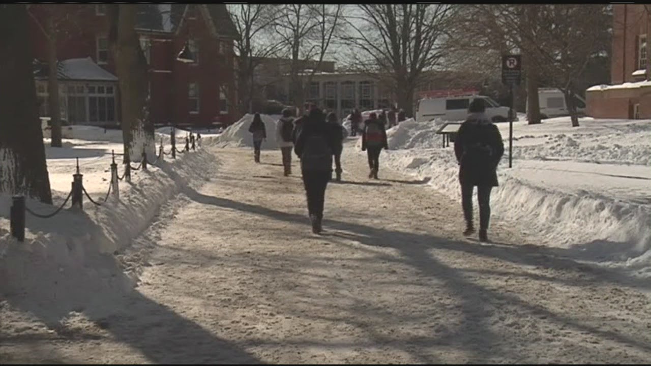 Study: Finishing college is a growing divide between rich & poor