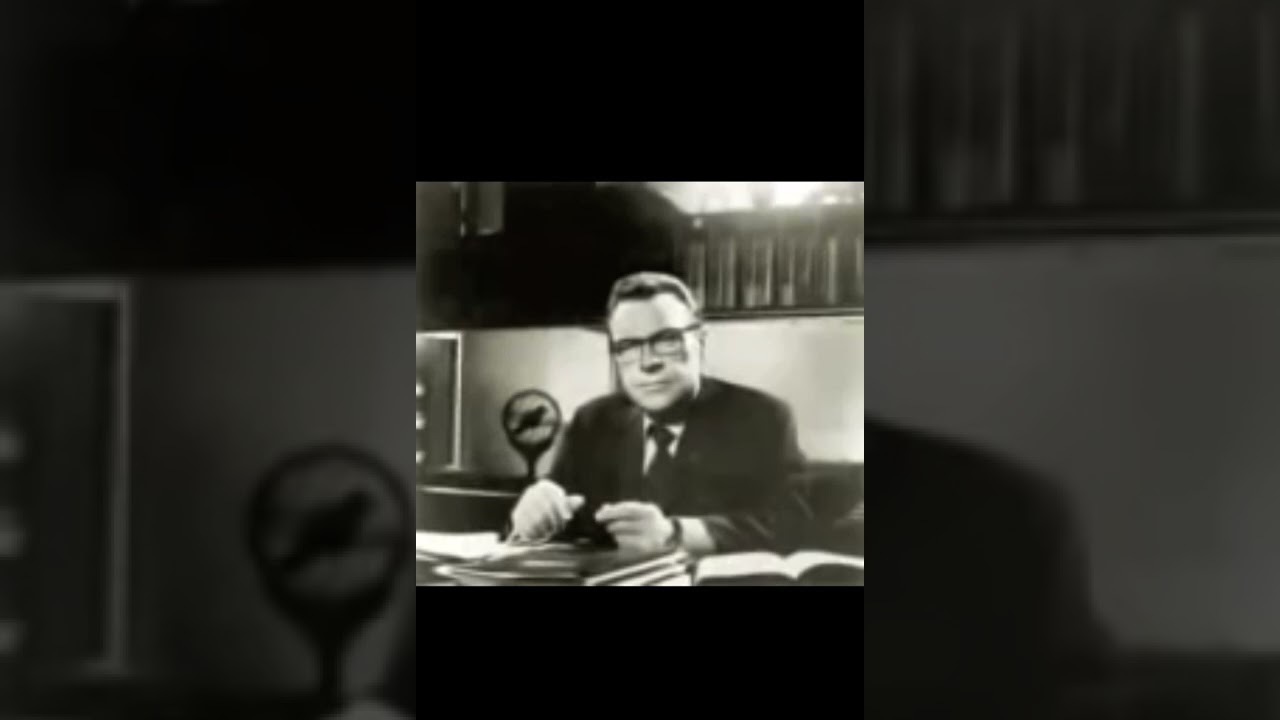 (LISTEN TO THIS EVERY DAY) Earl Nightingale - The Strangest Secret (FULL) - Patrick Tugwell
