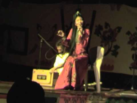 with Yungchen Lhamo -- Defiance -- Les Houches