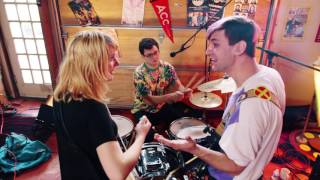 Art Zone: Dude York performs 'Black Jack'