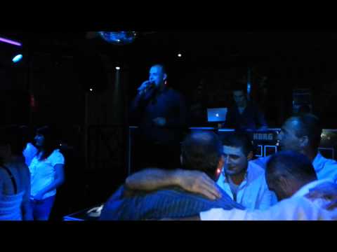 Tavi de la Negresti, Nicoleta, Ionut si Fanel LIVE LA DISCO MAGIC 13.07.2013 03