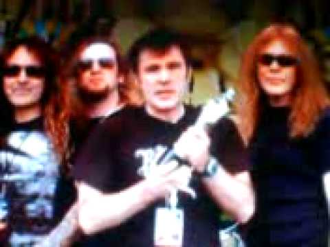 nick frost presenting award at brits 09