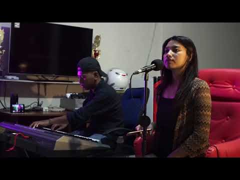 Keroncong Selendang Sutra || Neri Dwifiliani Cover