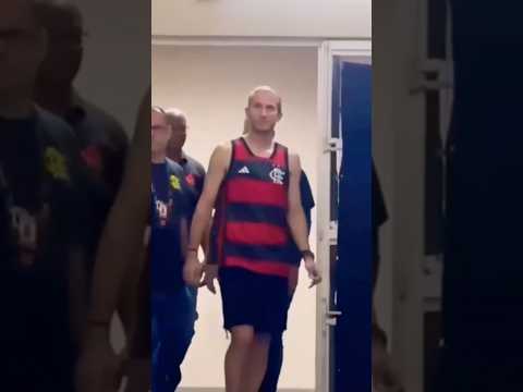 Ídolo : #felipeluis vai ao Maracanã para torcer pelo #flamengo contra o #cruzeiro ., #futebol