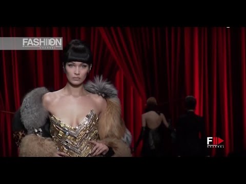 MOSCHINO Milan Fashion Week Womenswear Fall Winter 2017 2018 - Fashion Channel