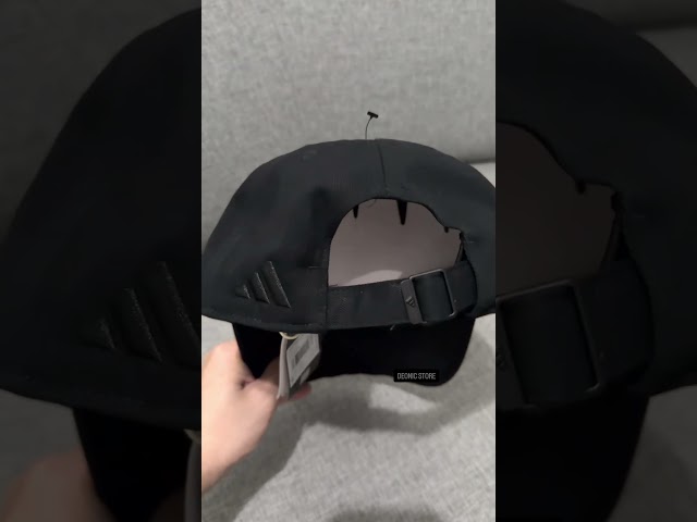 Vídeo relacionado con adidas Performance Liverpool FC - Pantalones cortos de entrenamiento para hombre 2025/2026, Negro , M