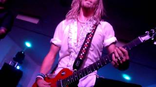 Live! Black Stone Cherry- Killing Floor