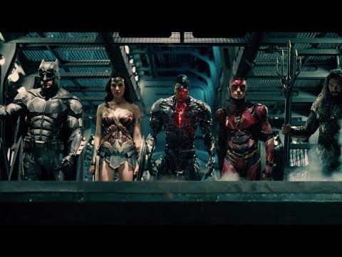 Justice League (Featurette 'Moments')