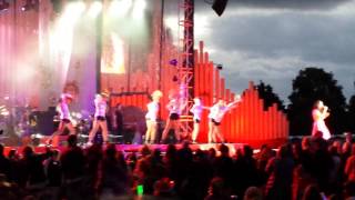 Jackie thomas live in Christchurch Cristms in park