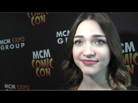 Interview: Violett Beane | The Flash | MCM Comic Con