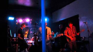 &quot;Give me someone I can trust&quot; by Voodoo Glow Skull Live at Respectables Street