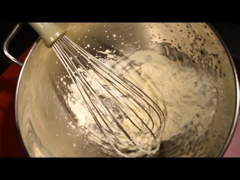 Sahne steif schlagen (Einfach kochen)