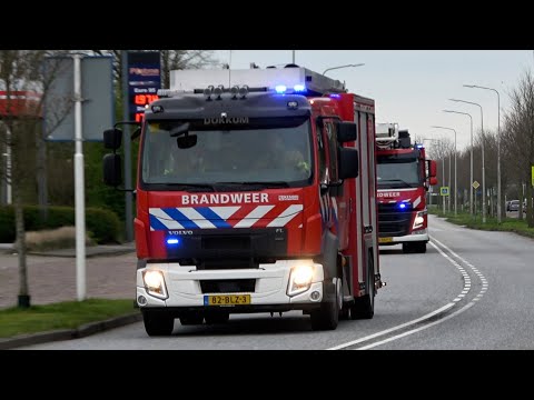 P 1, Brandweer Dokkum onderweg naar schoorsteenbrand Kweekschoolstraat Dokkum
