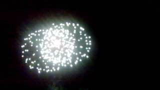 preview picture of video 'festival du feu d'artifice au champ de course soisy sous montmorency.3gp'