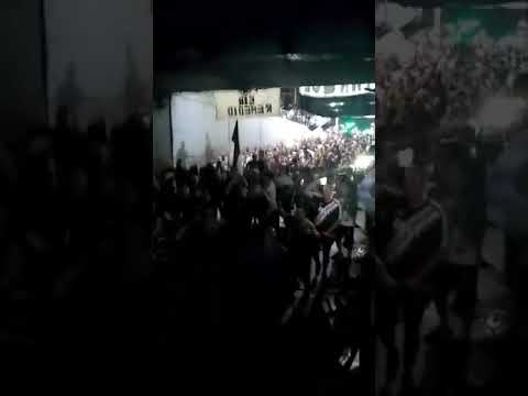 "Festejos de La Barra De Caseros en el túnel." Barra: La Barra de Caseros • Club: Club Atlético Estudiantes