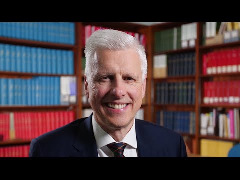 Professor Peter Trainer