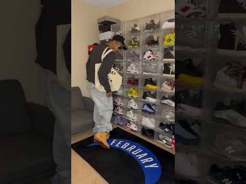 DR MARTEN BOOTS VS TIMBERLAND BOOTS! WHICH SHOE DO YOU LIKE BETTER? #drmartens #vs #timberland