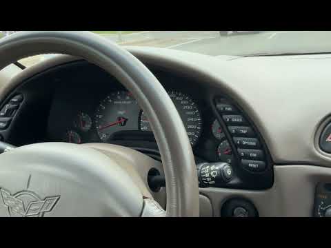 **SOLD on the CCC Buy-It-Now Lot** Sub-90K km 2003 Chevrolet Corvette Convertible 50th Anniversary 6-Speed Manual