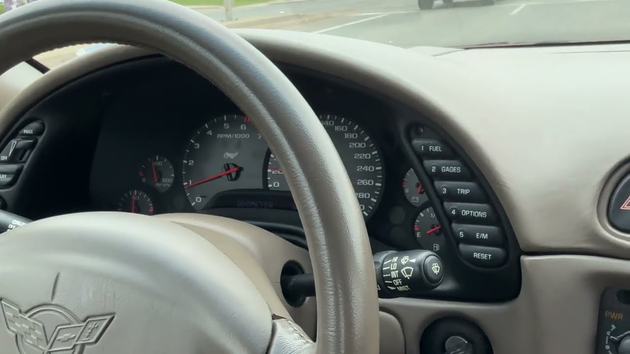 **SOLD on the CCC Buy-It-Now Lot** Sub-90K km 2003 Chevrolet Corvette Convertible 50th Anniversary 6-Speed Manual