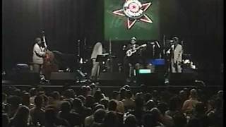 Compay Segundo y sus Muchachos - Es mejor vivir así - Heineken Concerts 1999