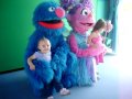 5 23 09 Leah And Autumn Meeting Grover And Abby At Sea World