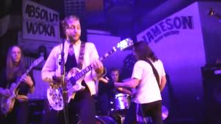 Lamp Shade Betty - "Wake Me Up" (Live)