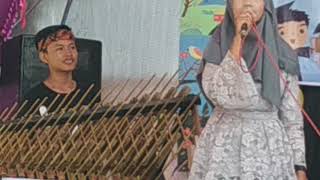 Download lagu Kemarin (seventeen) by angklung SMPN 1 Ngaringan mp3