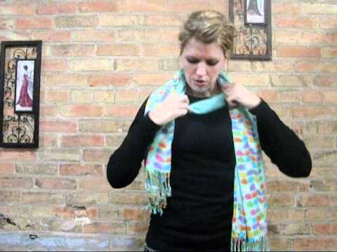 Quick Scarf Tying: How to tie a bulky, oversized Scarf!
