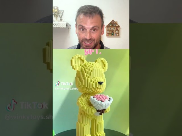 Vídeo relacionado con ColorBaby - Bloques construccion niños, Juguetes Bebe 1 año, Ladrillos Maxi, motricidad Fina