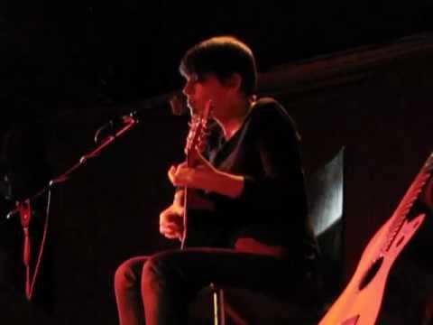 6/13 Kaki King - Life Being What It Is @ Chinaski, Sermide, Italy (07-12-2011)