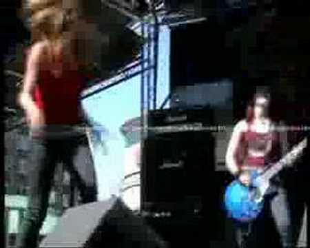 Idle Silver video