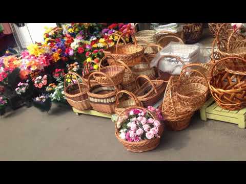 Рынок. Где работает Зина. Днепродзержинск.