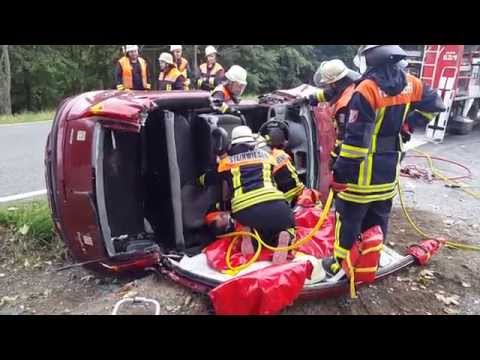 Einsatzübung Brandschutzwoche Nurn 26.09.2015 | THL-Einsatzübung FF Steinwiesen