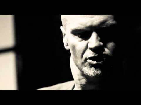 Rupa u Zidu - Školjka