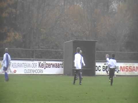Nieuwenhoorn F4 - SCO '63 F1 (17-11-2012)