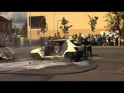 [KJS] Rally Piaseczno 2010 - Pokaz gaszenia płonącego auta