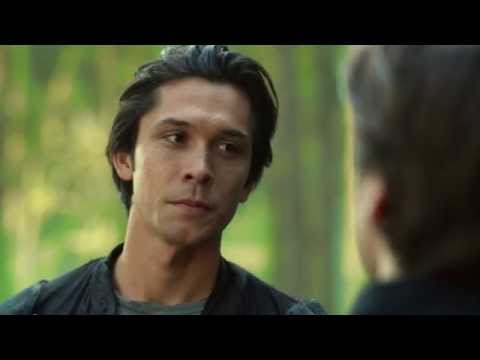 The 100 s01e01 - conversation scene