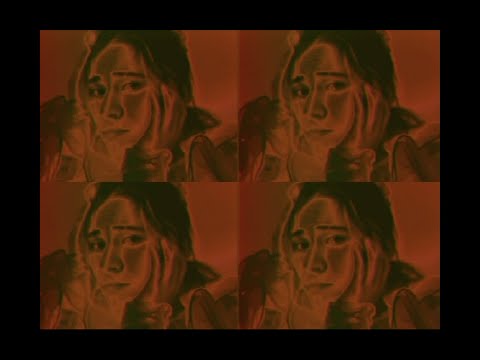 Tessa Ia - Superestrella de la Botella