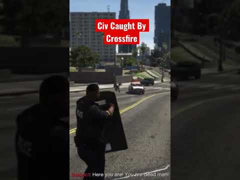 Civilian Caught In Crossfire in GTA 5 #shorts