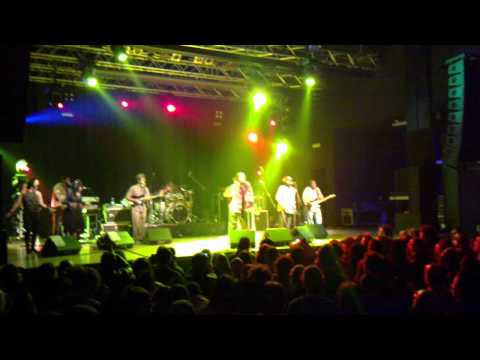 MOREVIBES VIDEO - INTRO ISRAEL VIBRATION @ LIVE CLUB (MI) 2-12-2010