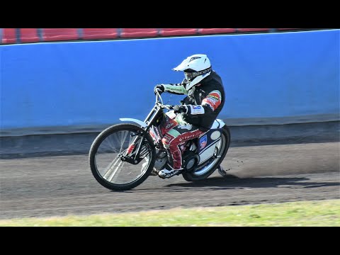 Az első edzés Debrecenben 2023-ban; Magosi Norbert